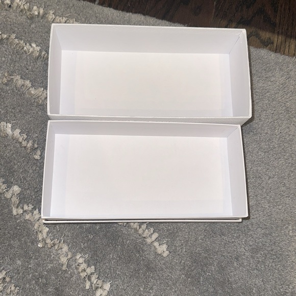 AUTHENTIC CHRISTIAN DIOR BOX STYROFOAM MATERIAL - Picture 2 of 5